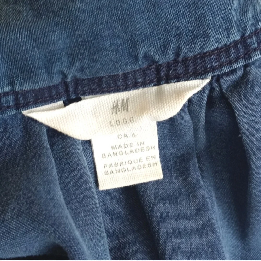 H&M Women’s Aged Deep Sea Blue "Cap Style" V-Neck Lyocell Blouse Size 6 - Picture 3 of 11